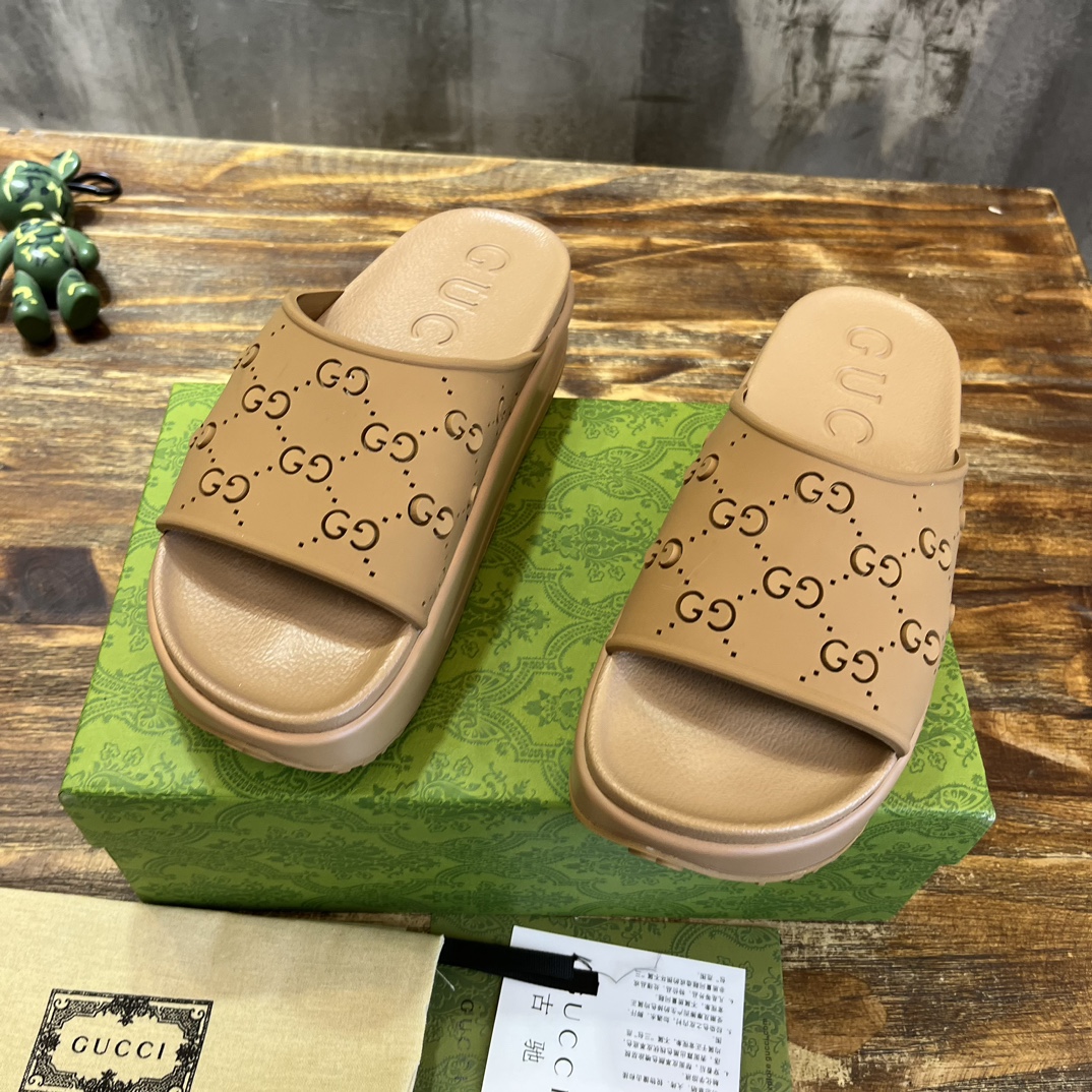 Gucci ｜Miami 2023夏季马卡龙色厚底 拖鞋舒适百搭 马卡龙配色 厚底拉长了 小仙女们腿部线条