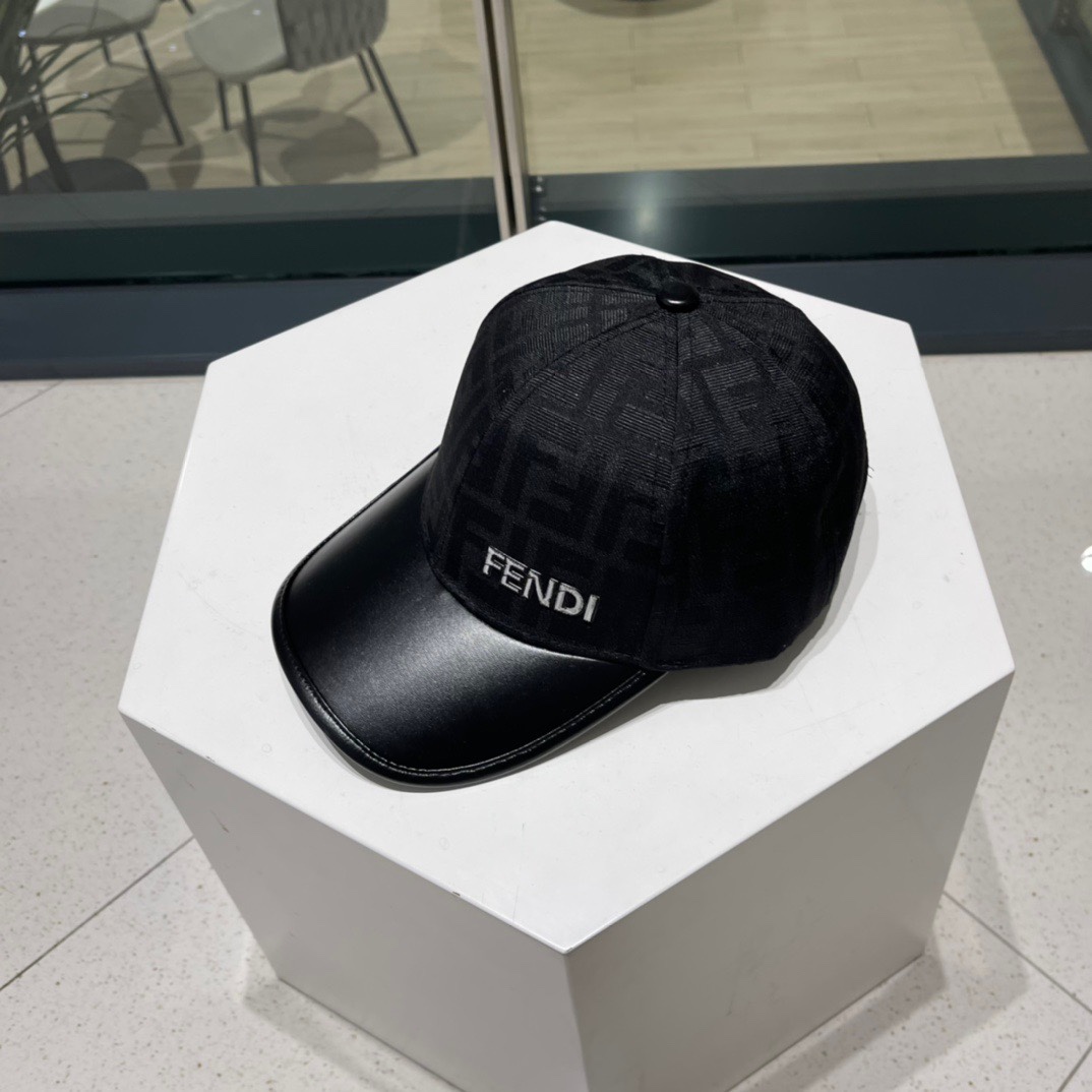  🧢芬迪FENDI。新款夏帽，棒球帽，超级无敌好看的帽子