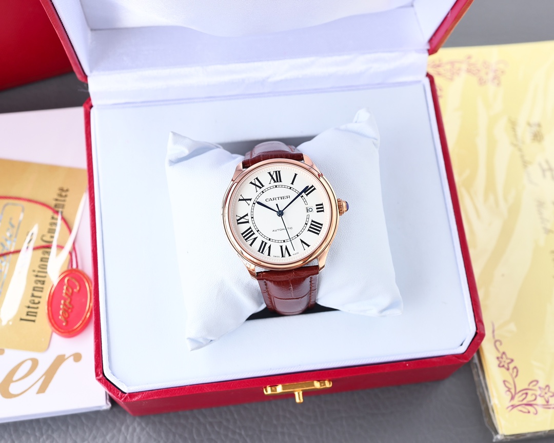 Cartier カルティエ メンズ腕時計 高級感溢れるデザイン