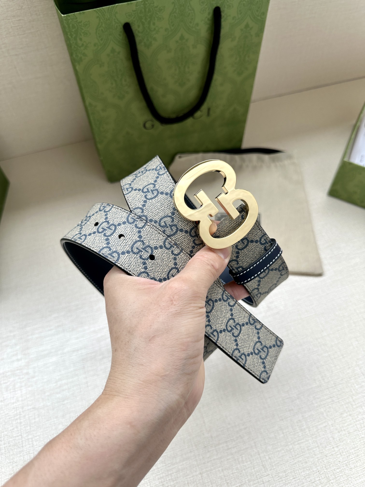 宽度4.0GUCCI历史细节和现代元
