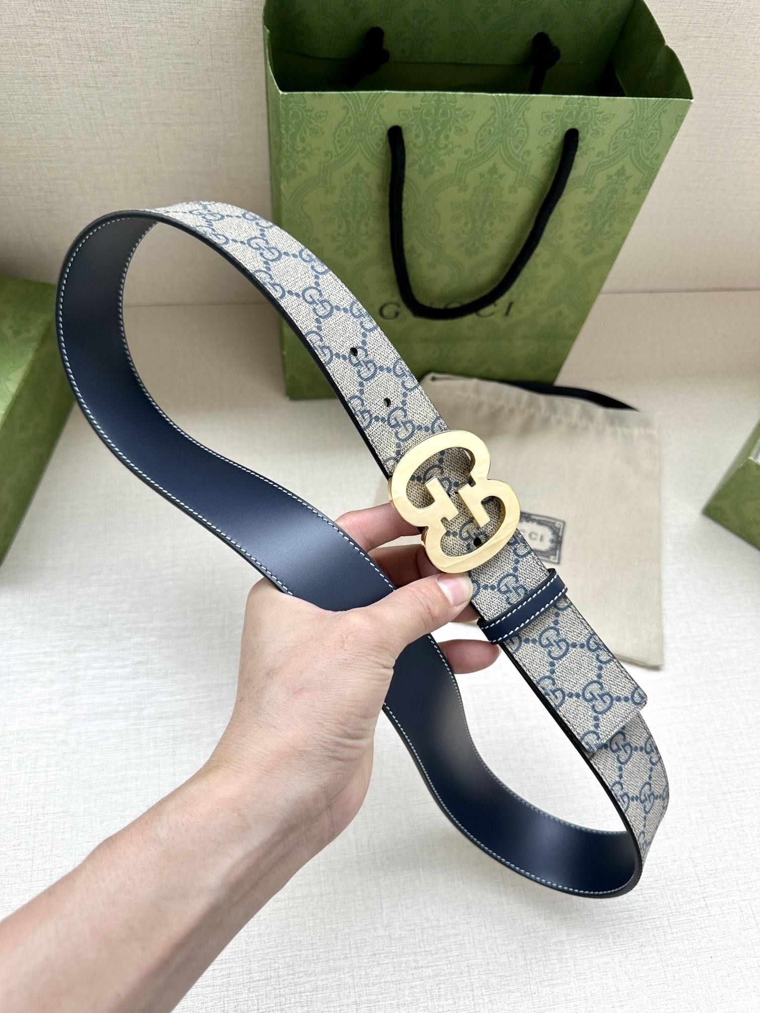 宽度4.0GUCCI历史细节和现代元