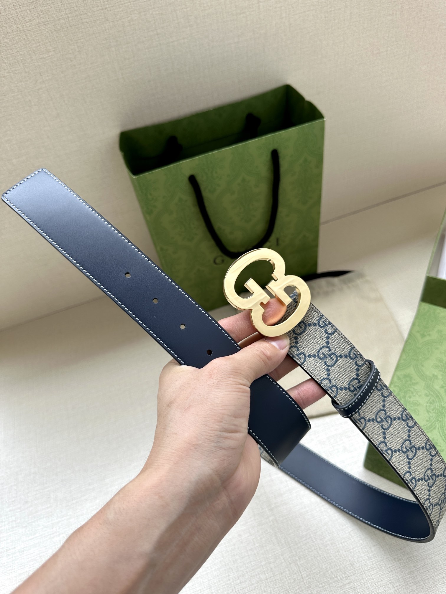 宽度4.0GUCCI历史细节和现代元