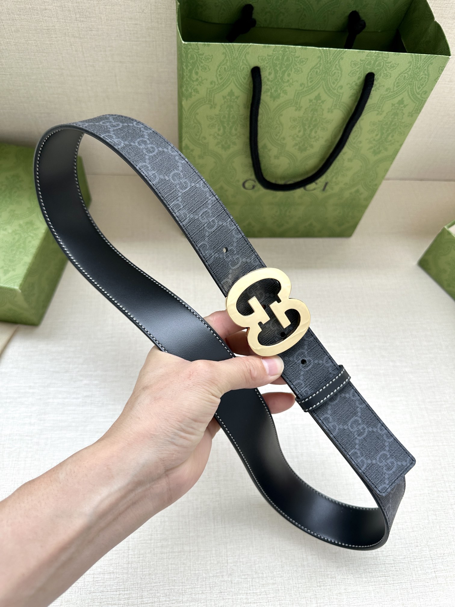 宽度4.0GUCCI历史细节和现代元