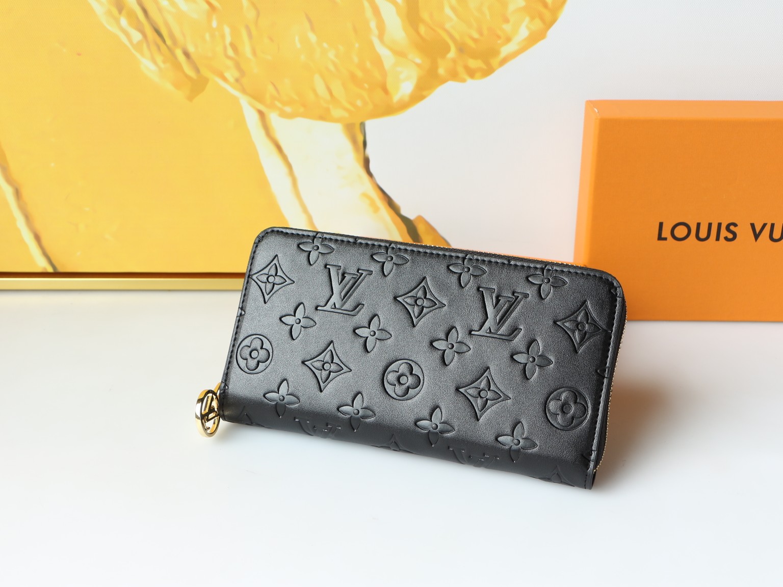 Leather long wallet interior