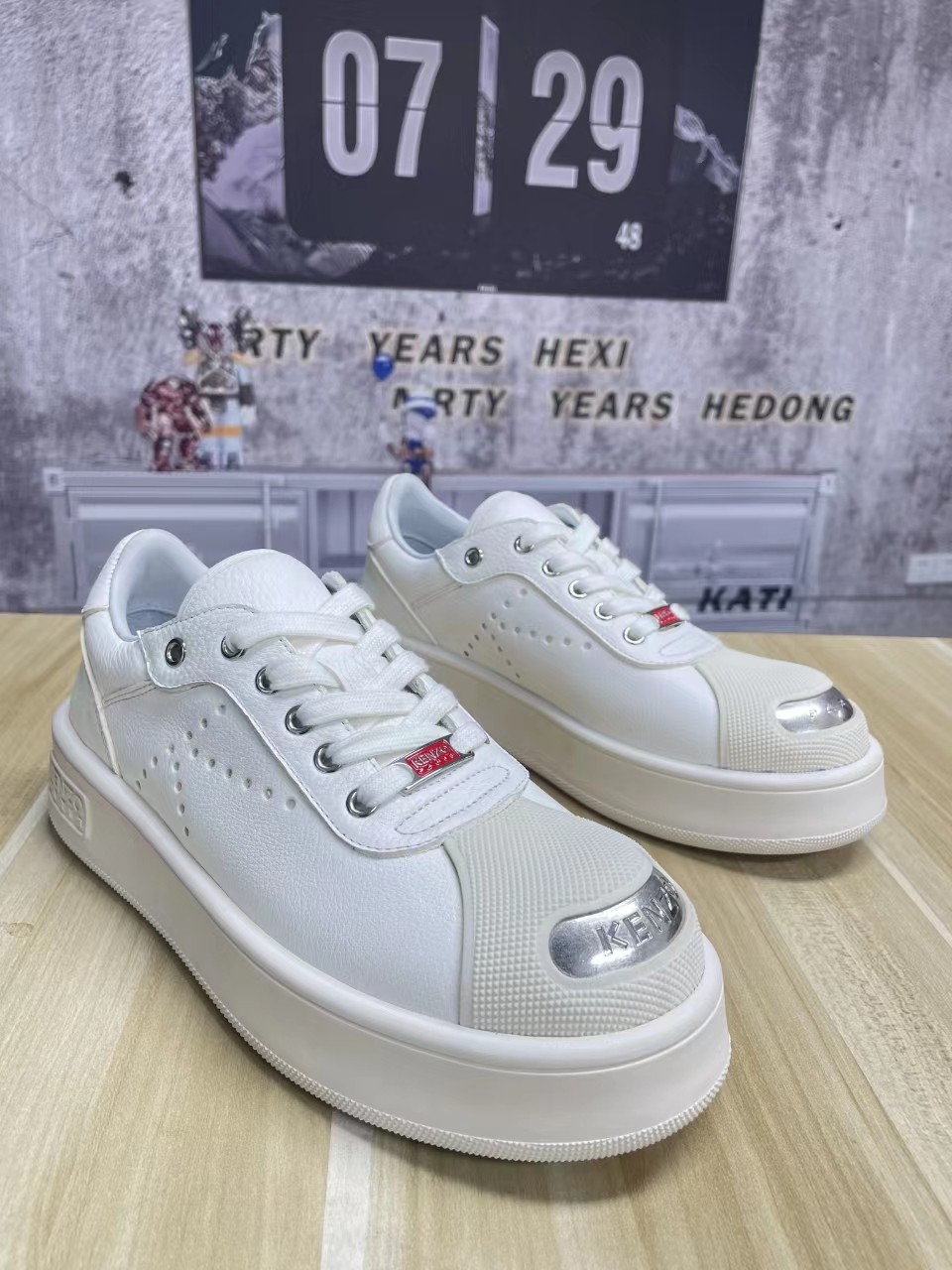 “Kenzo Footwear Collection: Stylish, Youthful, Creative, Imported Green Oxen Material” - 图片 6