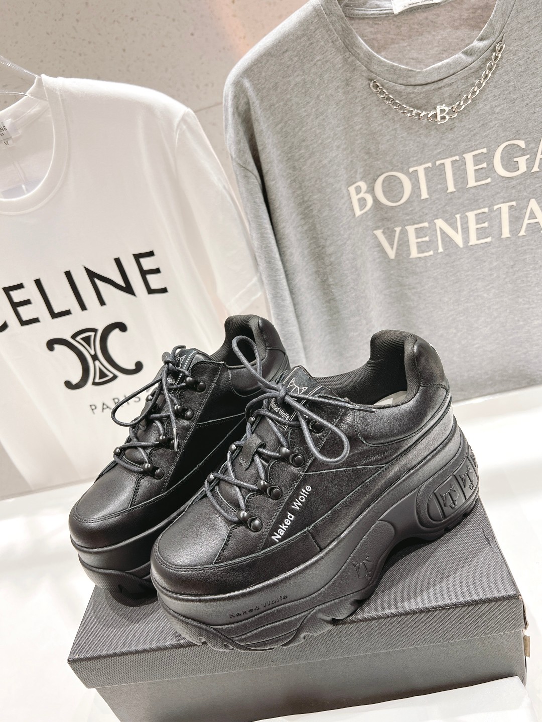 High-end Overseas Edition Leather Shoes by Naked Wolfe: Lightweight and Stylish, Perfect for Fashionistas - 图片 4