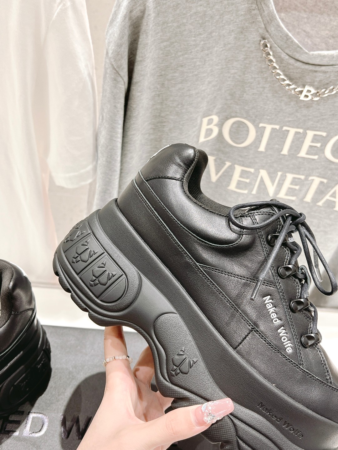 High-end Overseas Edition Leather Shoes by Naked Wolfe: Lightweight and Stylish, Perfect for Fashionistas - 图片 7