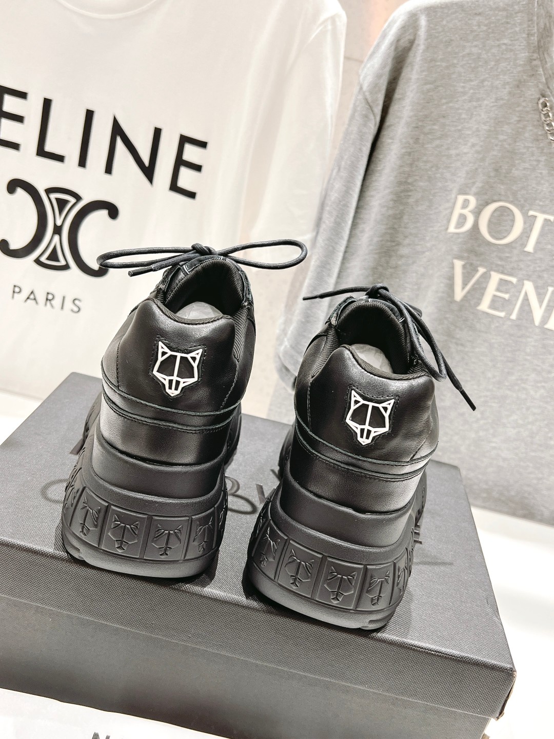 High-end Overseas Edition Leather Shoes by Naked Wolfe: Lightweight and Stylish, Perfect for Fashionistas - 图片 8
