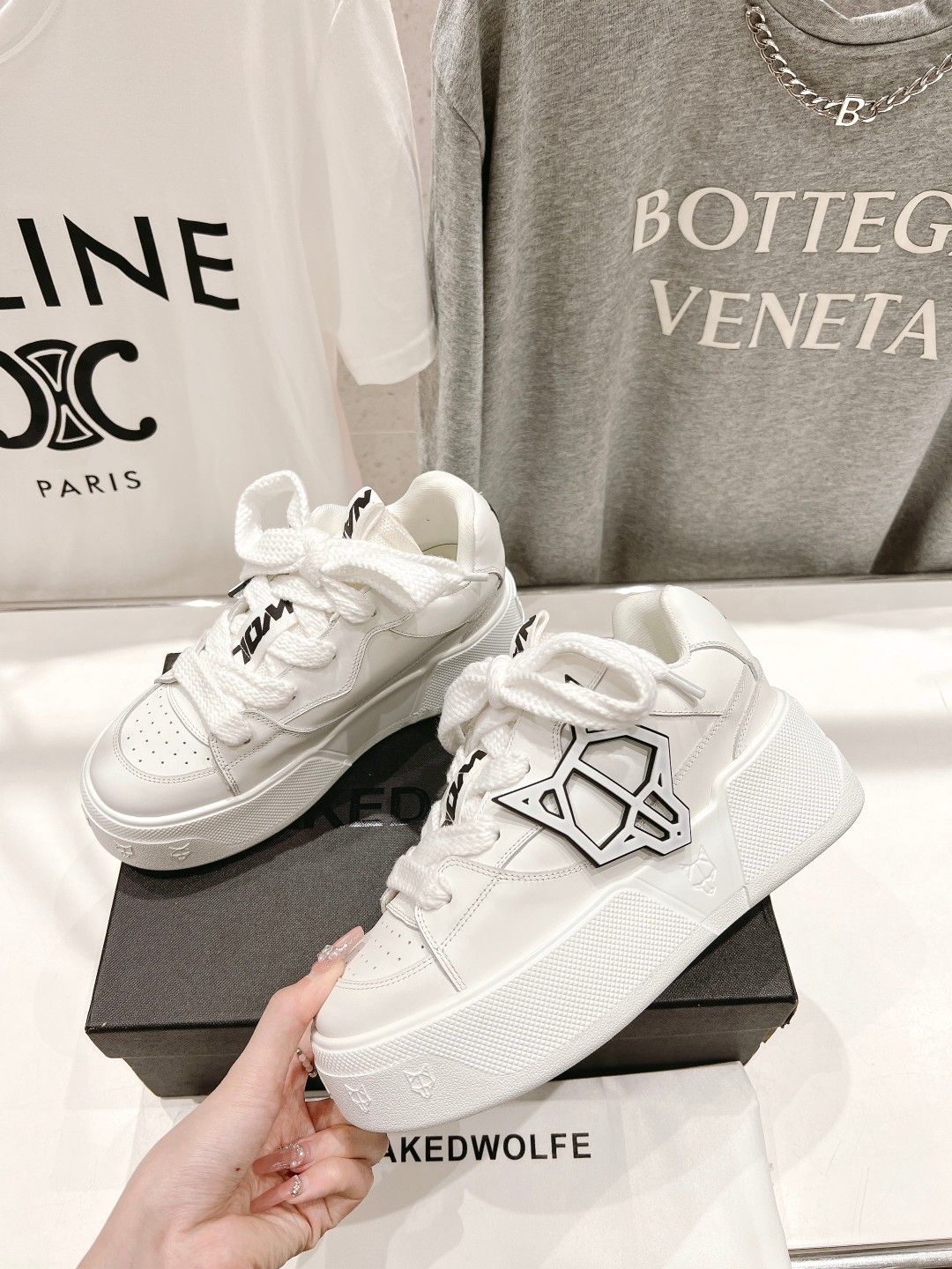 High-end Overseas Edition Leather Shoes by Naked Wolfe: Lightweight, Tall, and Fashionable - 图片 4