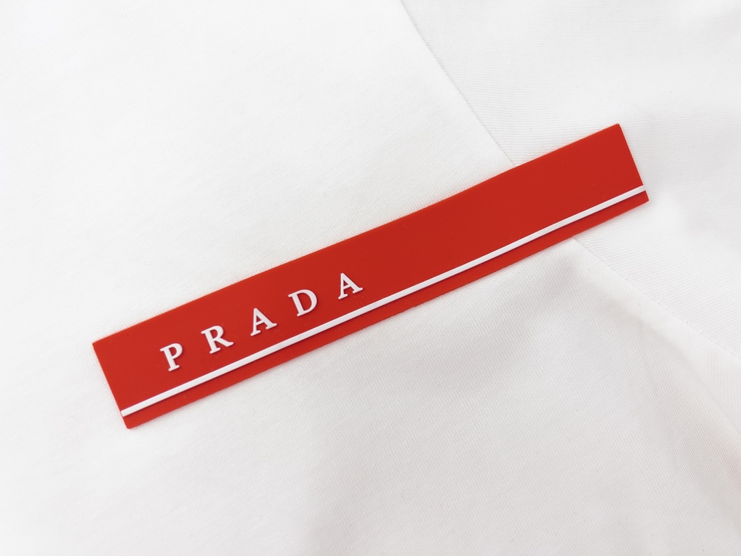 PRADA新款T恤2023早夏新品PRADA普拉达压胶短袖