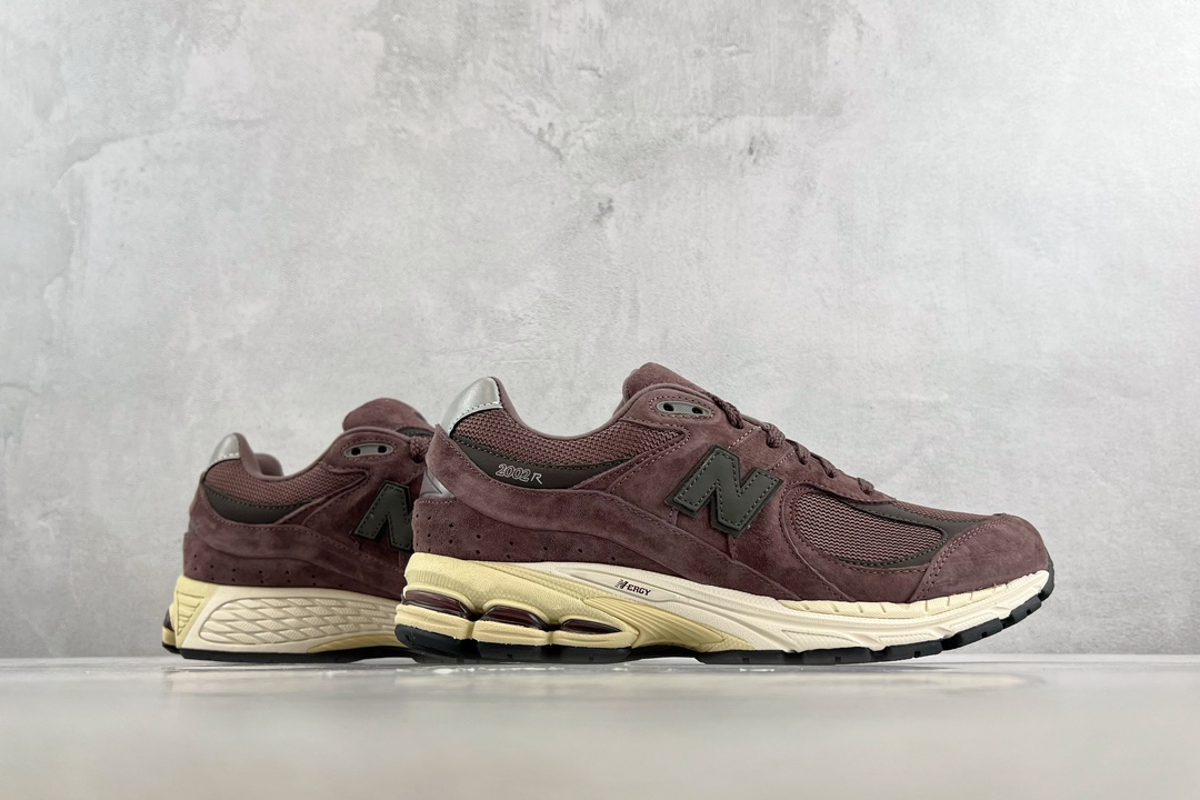 New Balance NB 2002R M2002RCD