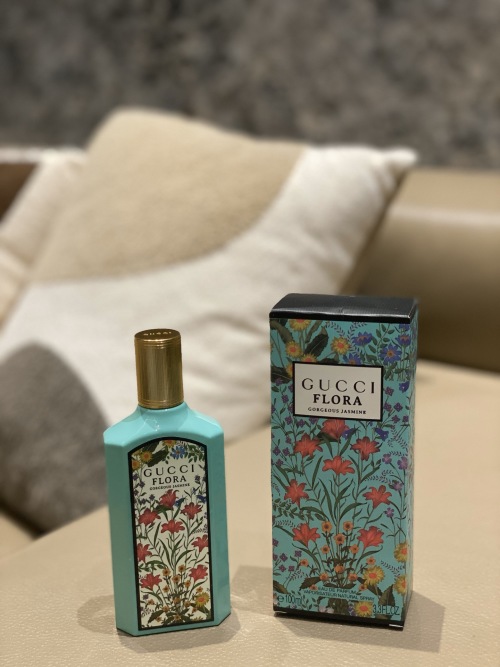 Gucci Flora Gorgeous Jasmine Eau de Parfum for Women, 3.3 fl oz 1 Gucci Flora Gorgeous Jasmine Eau de Parfum for Women, 3.3 fl oz