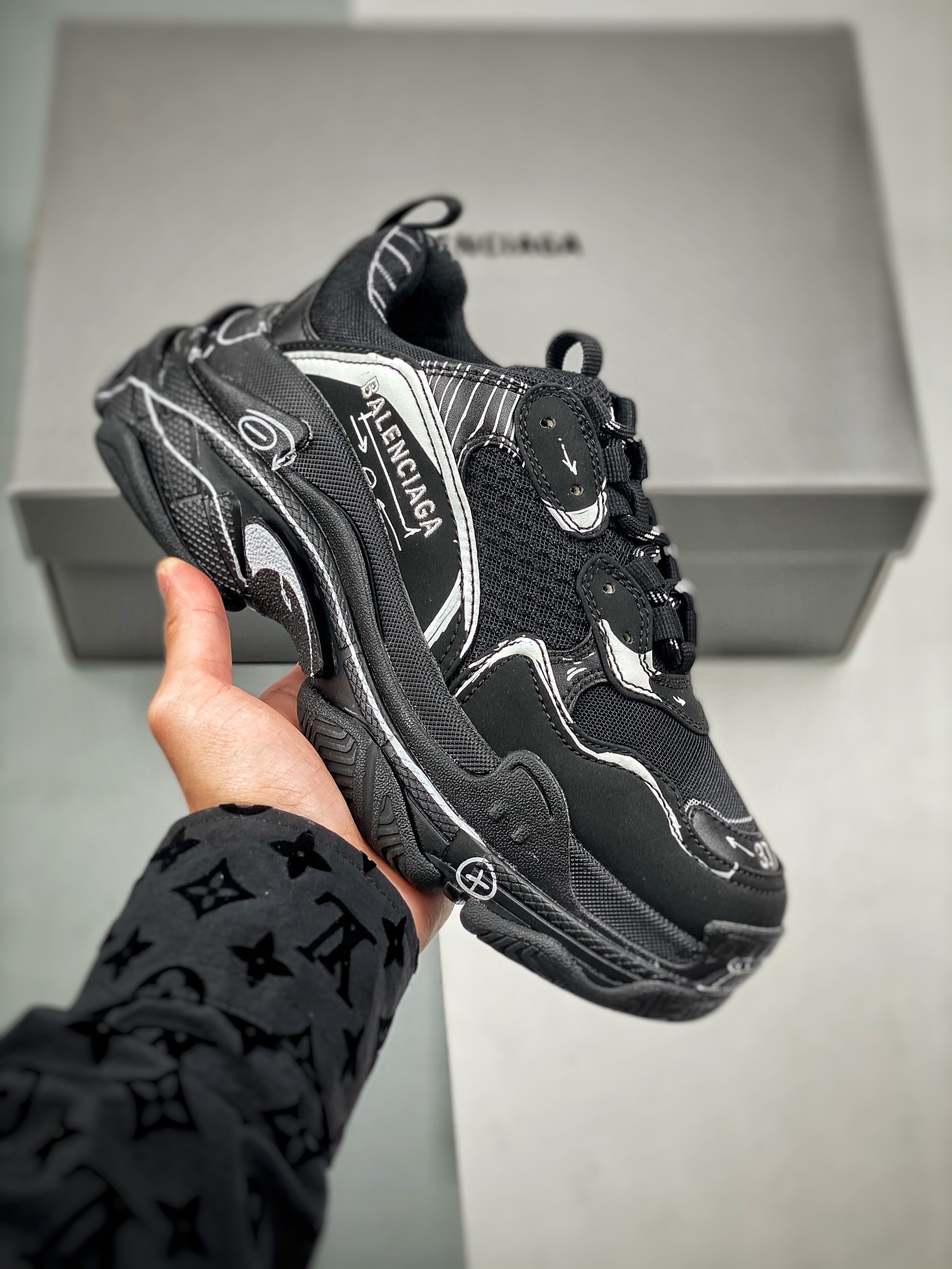 Balenciaga巴黎世家Trip