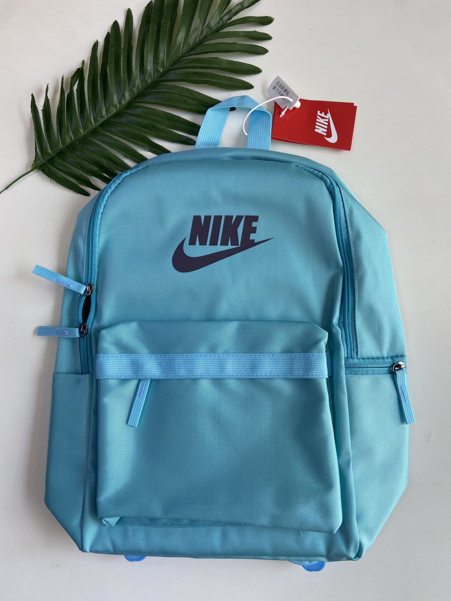 供货价:63💰开学季背包🎒原单好货,原包装吊牌，，NIKE耐克 男女简约百搭休闲双肩包户外运动大容量轻便背包电脑包校园高中大学生书包 尺寸:44×30×14