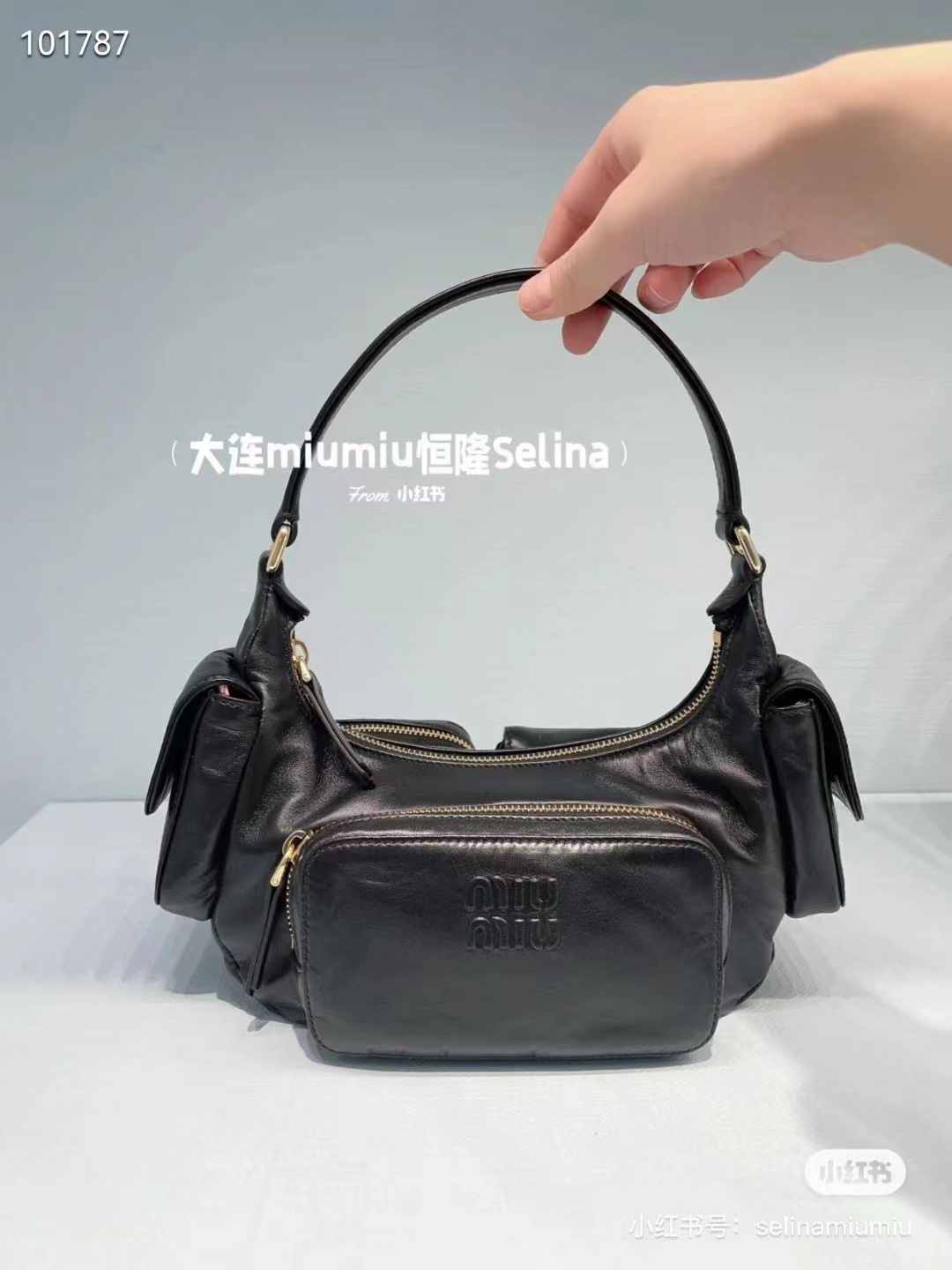 Miu Miu Officially on sale is 5BC146, MiuMiu's most special style motorcycle bag this year. It is made of top-grade imported lambskin, with soft