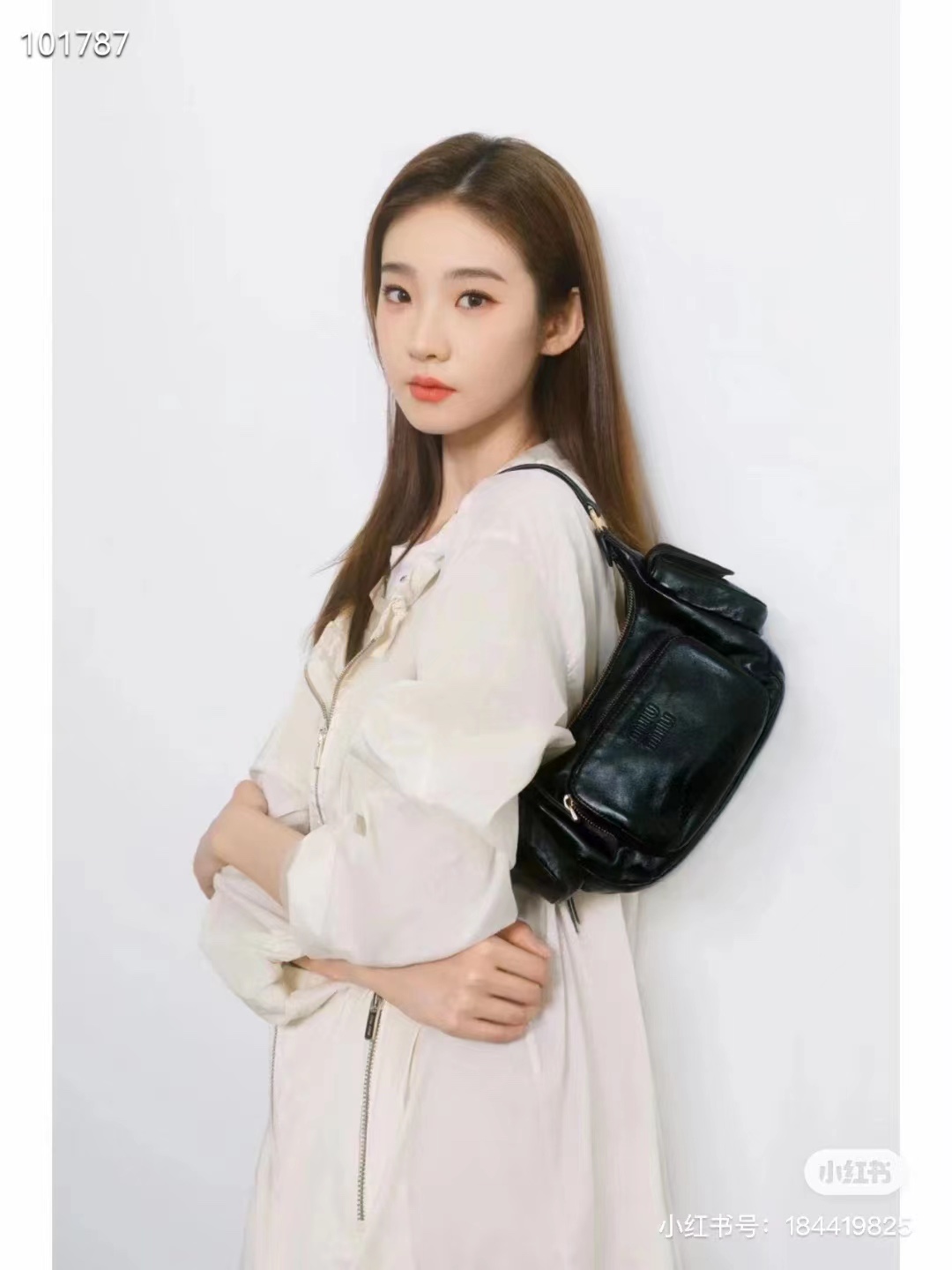 Miu Miu Officially on sale is 5BC146, MiuMiu's most special style motorcycle bag this year. It is made of top-grade imported lambskin, with soft