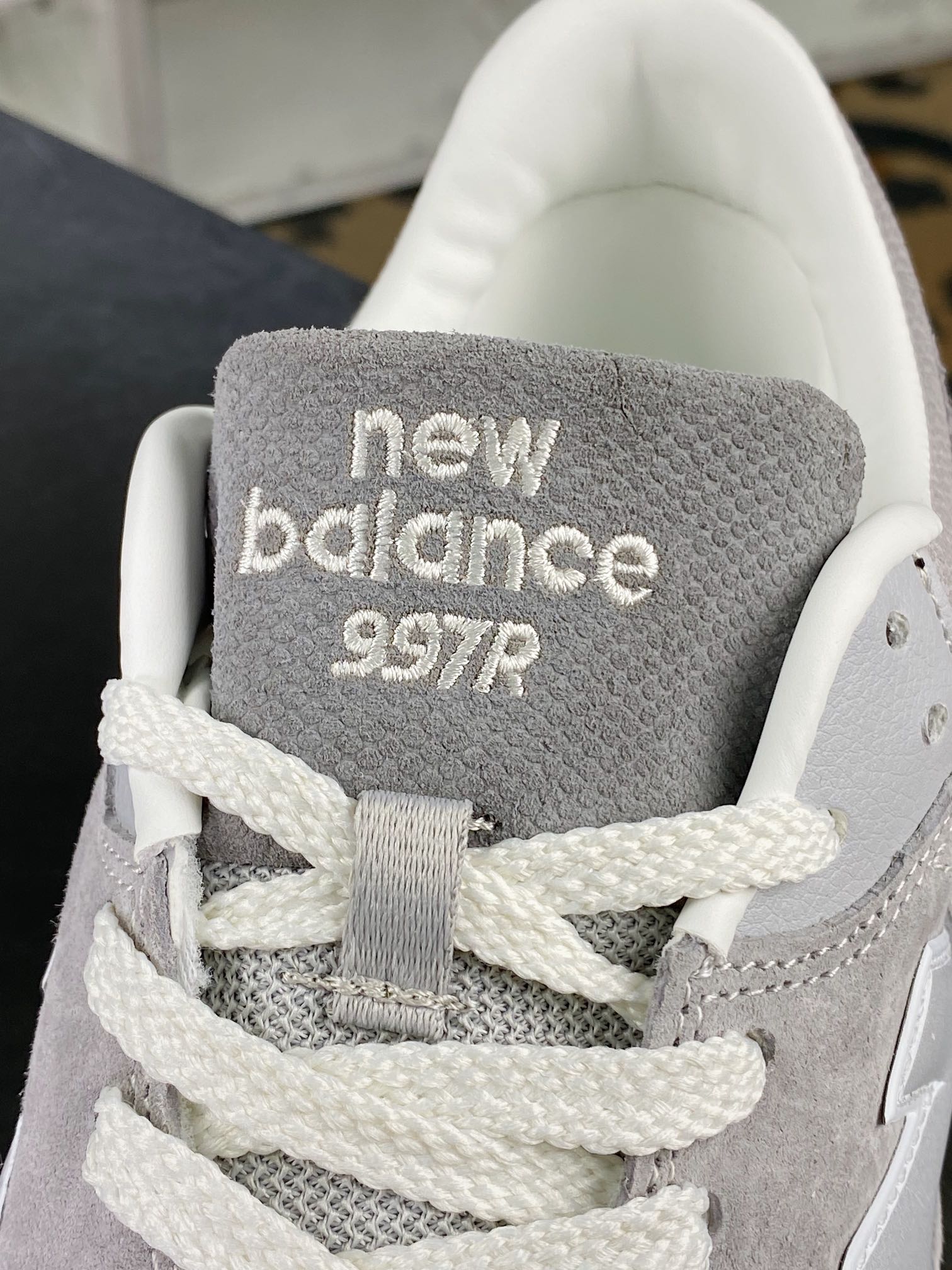 New Balance 997R ”Grey” improved version series low-top classic jogging shoes ”Original Gray Silver Beige Bottom” U997RHA