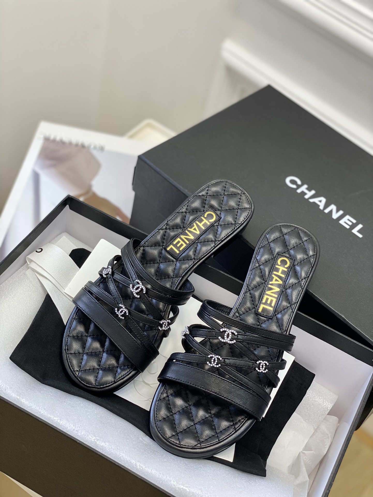 Chanel中古款菱格拖鞋！拖鞋的狂