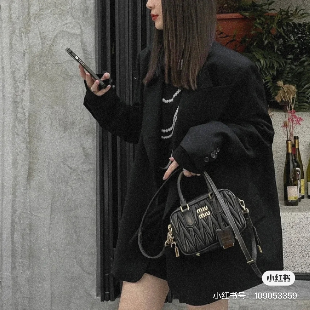 Miu Miu Miumiu new pleated bowling bag