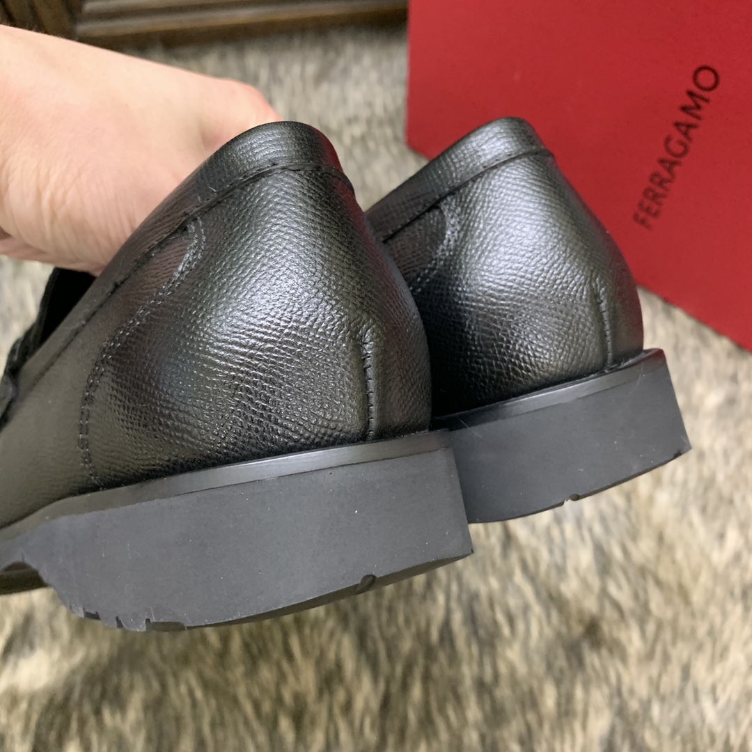 Salvatore Ferragamo Men's Black Leather Loafers with Iconic Buckle 10 i1686409440 6614 8