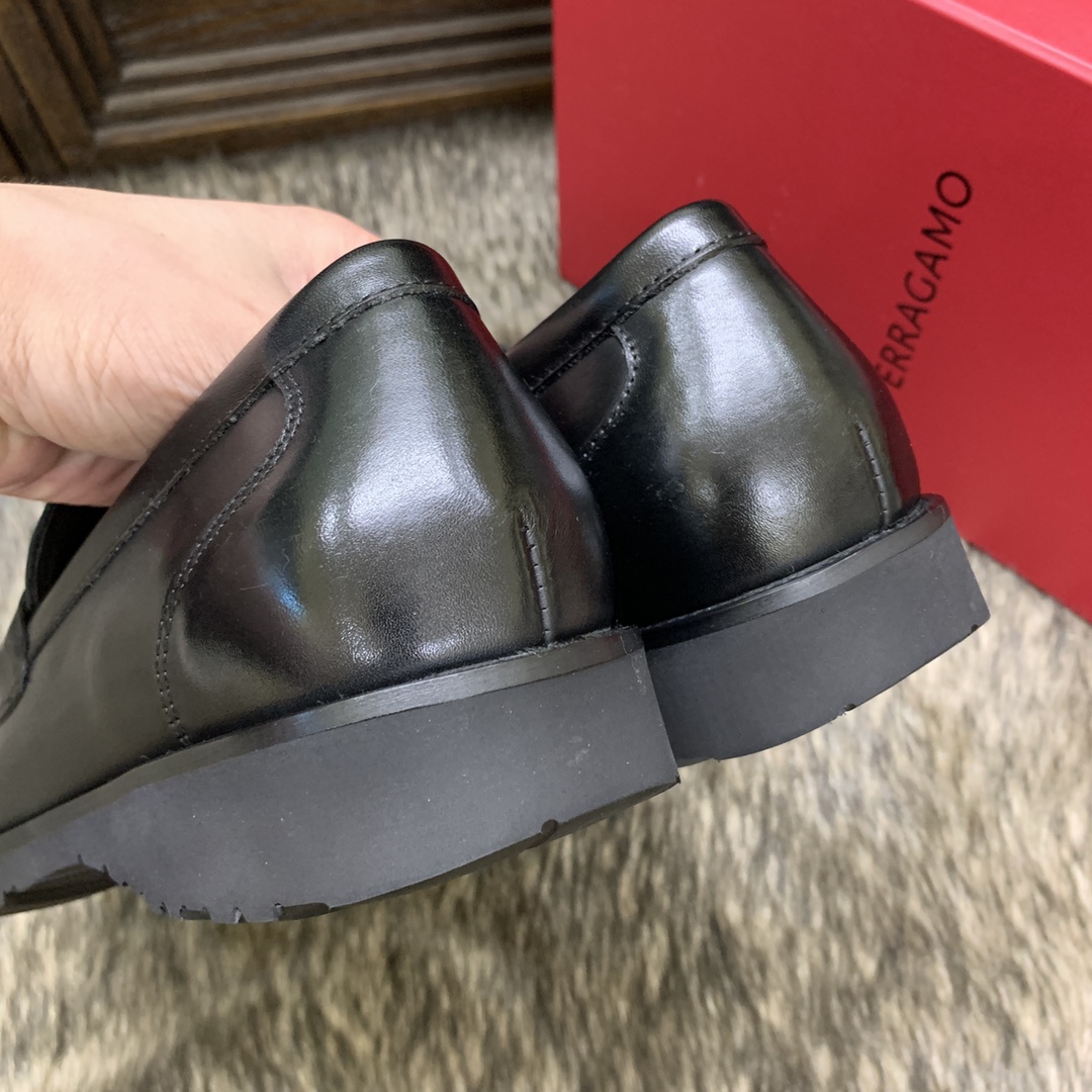 Salvatore Ferragamo Men's Black Leather Loafers with Buckle Detail 10 i1686410068 1667 8