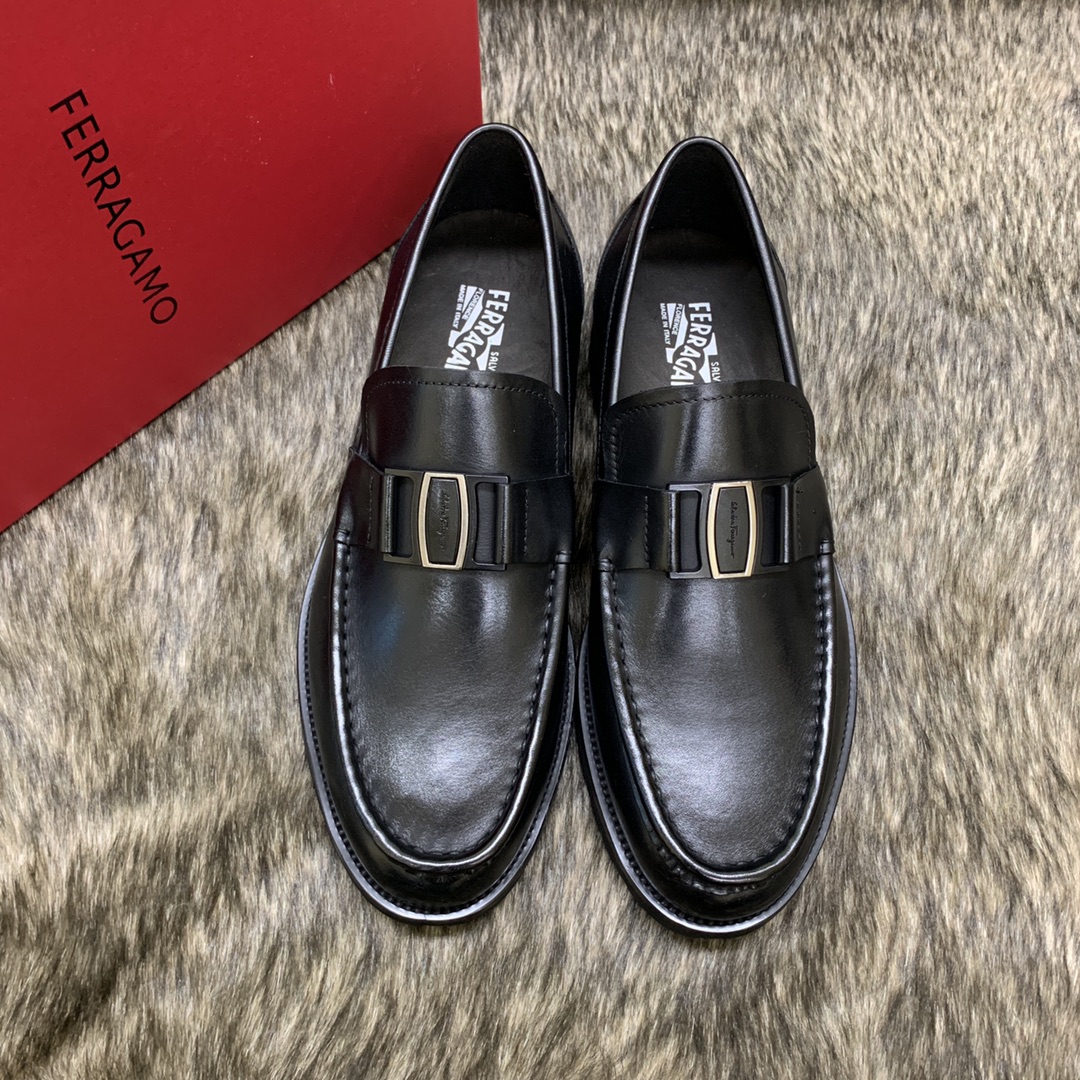 Salvatore Ferragamo Men's Black Leather Loafers with Buckle Detail 2 i1686410068 3102 0