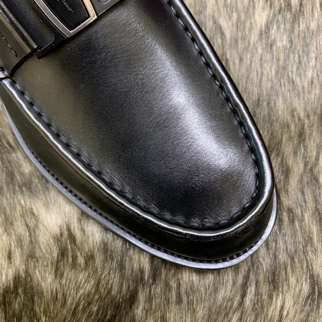 Salvatore Ferragamo Men's Black Leather Loafers with Buckle Detail 9 i1686410068 9471 7
