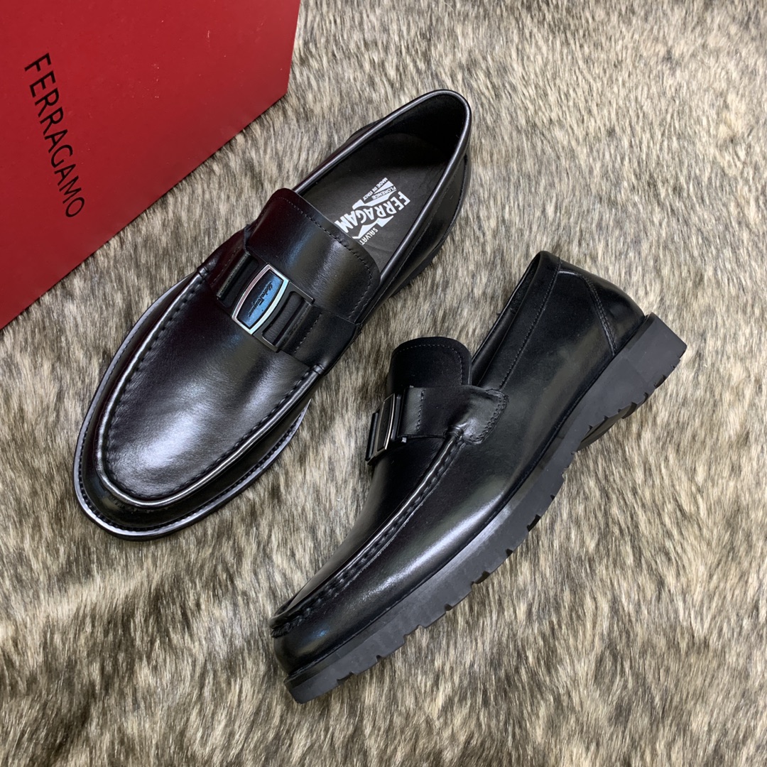 Salvatore Ferragamo Men's Black Leather Loafers with Buckle Detail 7 i1686410068 9780 5