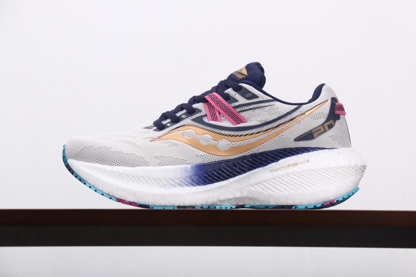 SauconyTriumph20N索康尼胜利20代旗舰级缓震型跑鞋市面最好的顶级产物全网独一无二巅峰之作