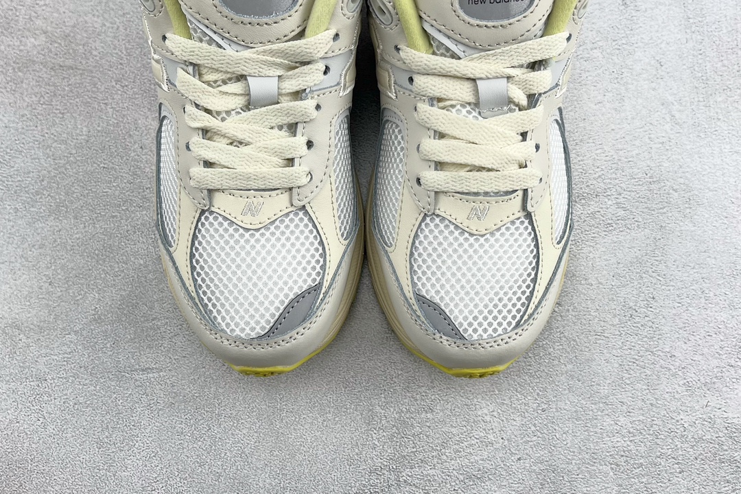 New Balance 2002R White Yellow M2002RA1