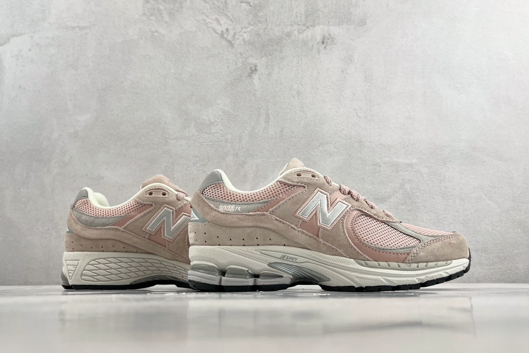 New Balance 2002R Sakura Pink ML2002R4