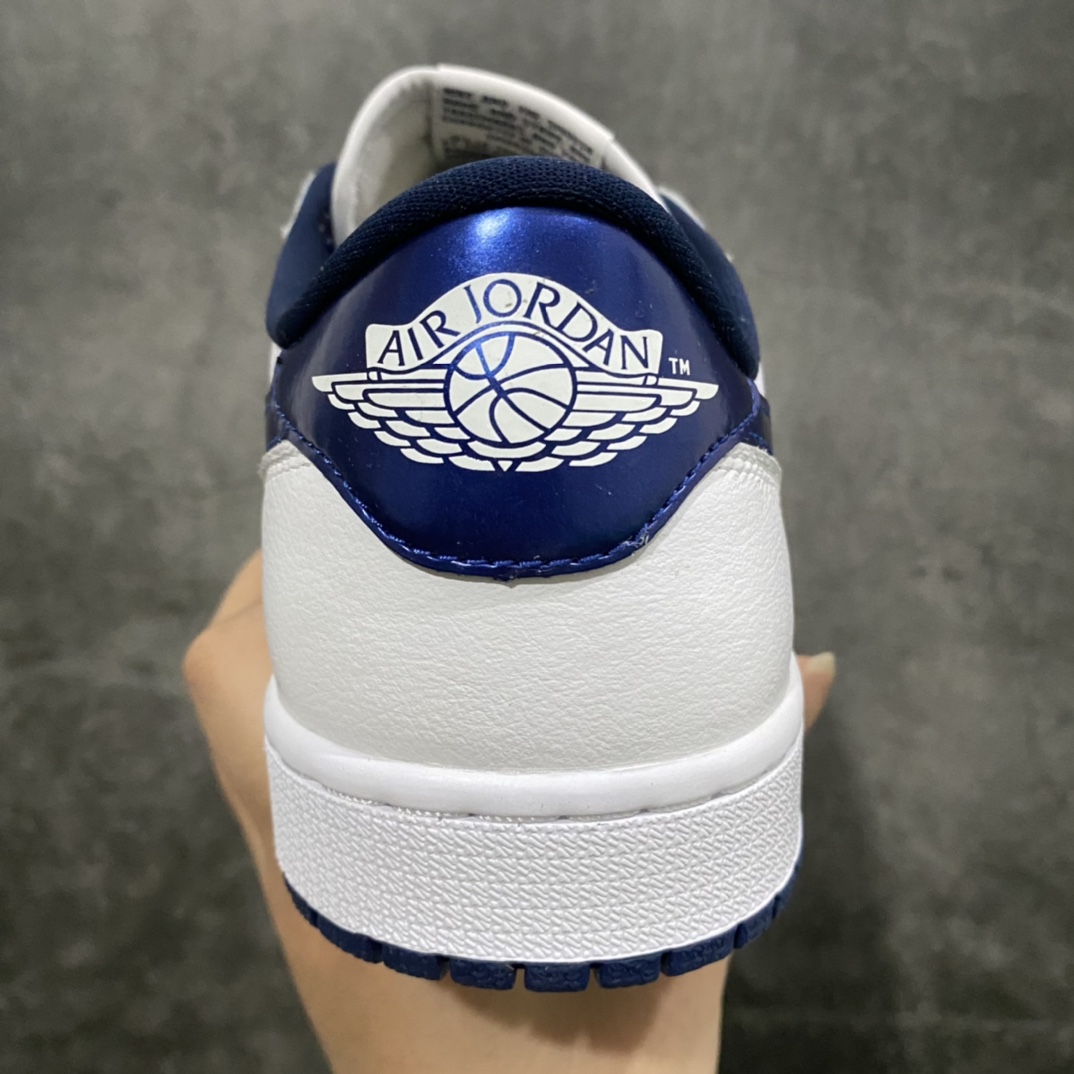 [Wandan DG pure original] Air Jordan1 Low OG Swoosh pure original AJ1 navy blue white low top white blue 705329-106