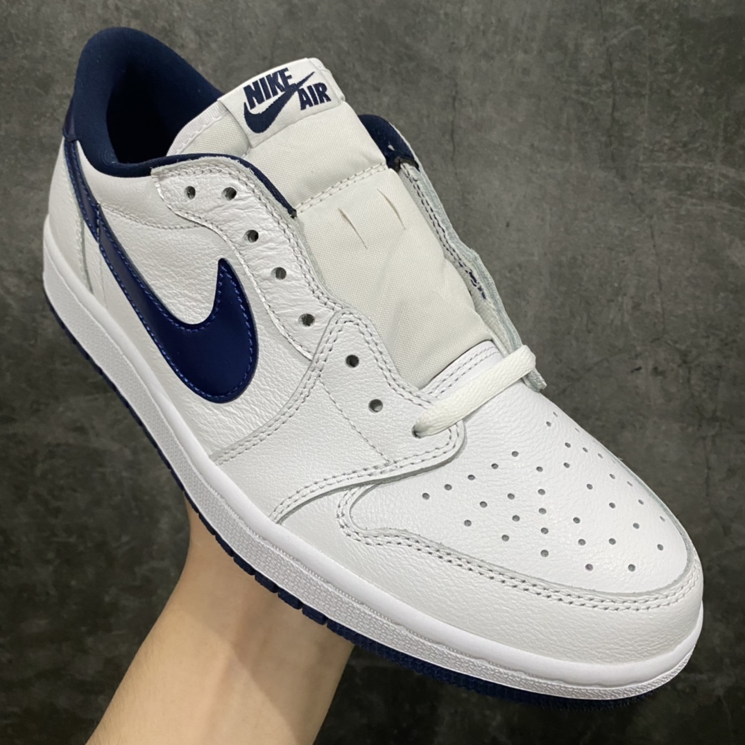 [Wandan DG pure original] Air Jordan1 Low OG Swoosh pure original AJ1 navy blue white low top white blue 705329-106