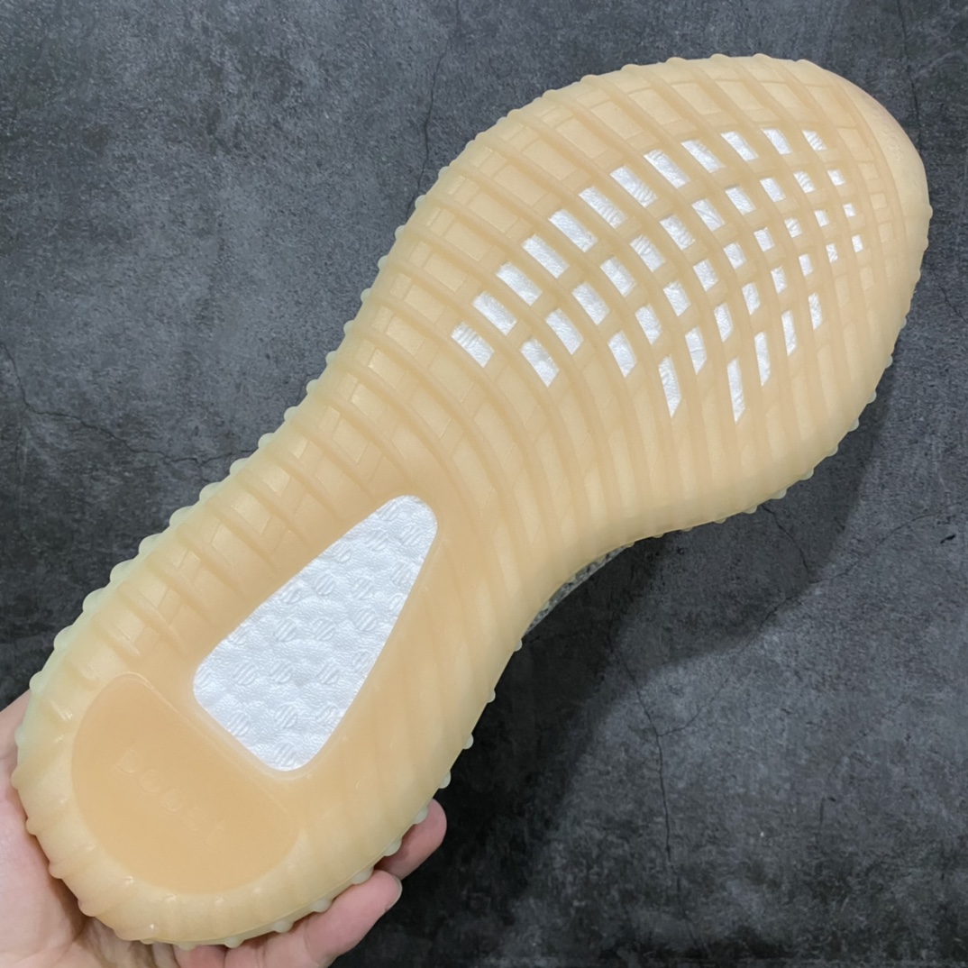 LW版本Yeezy350V2Lund