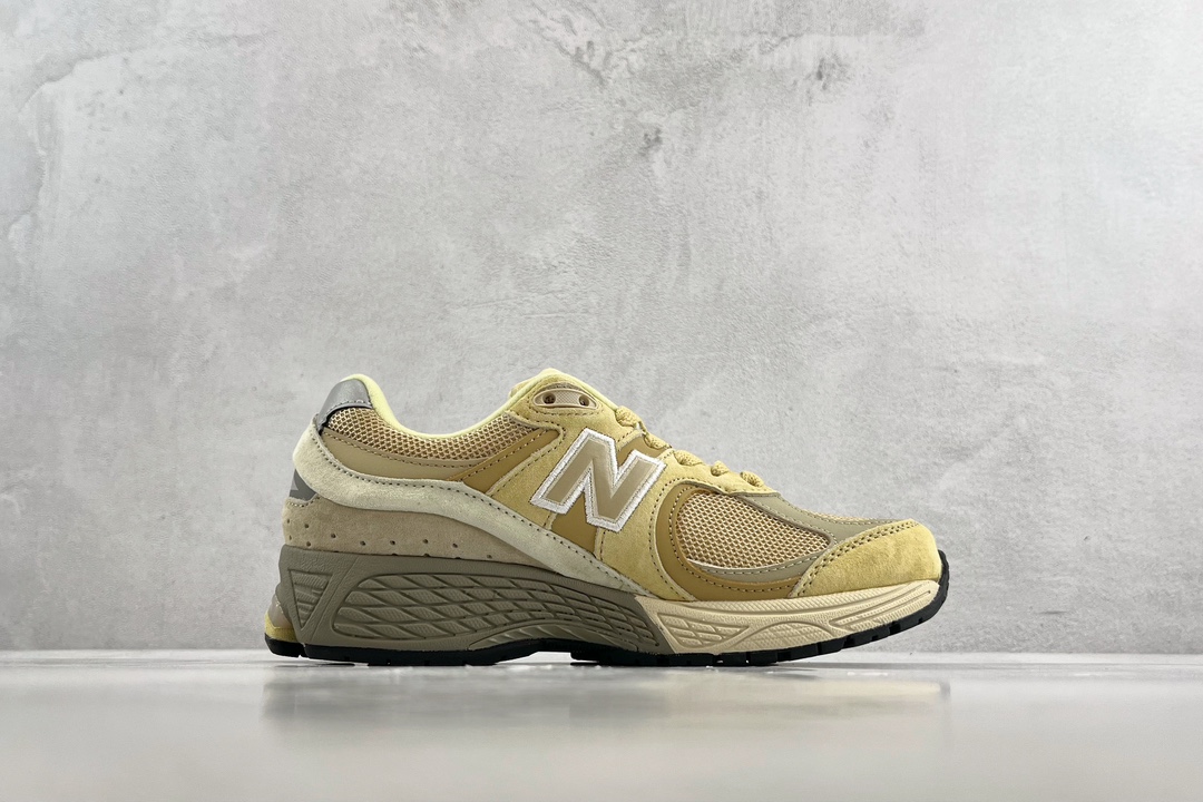 New Balance 2002R yellow M2002RE1