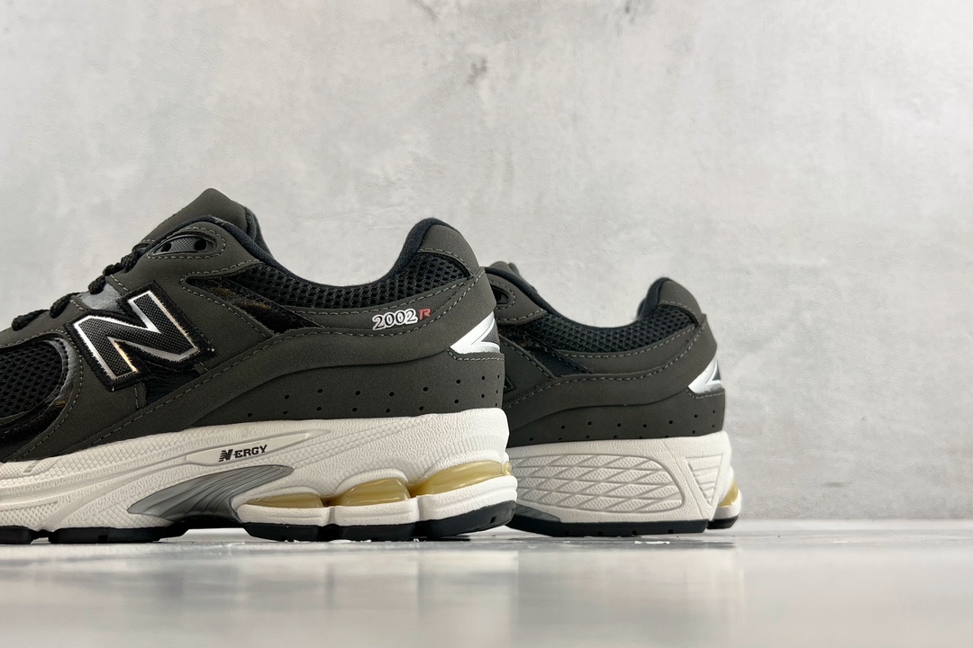 RA加强版 200 New Balance 2002R 黑白 ML2002RB