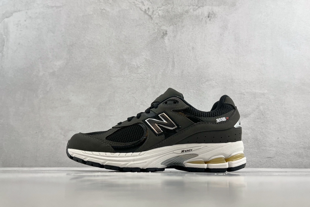 RA加强版 200 New Balance 2002R 黑白 ML2002RB