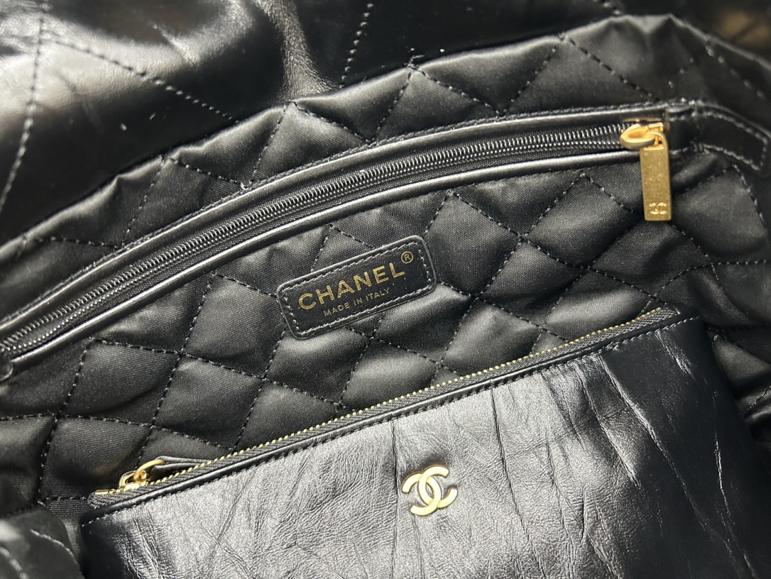 AS3260皱皮Chanel22bag垃圾袋本季最火最值得入手的系列它的名字叫22bag小香凡是以数字命