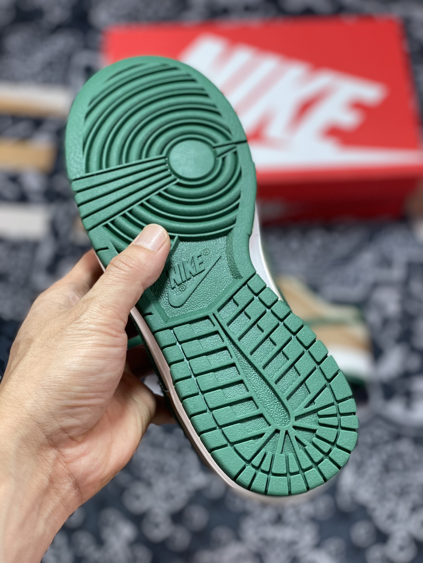 200 原厂级别 Nike Dunk low 米棕绿 FB7160-231