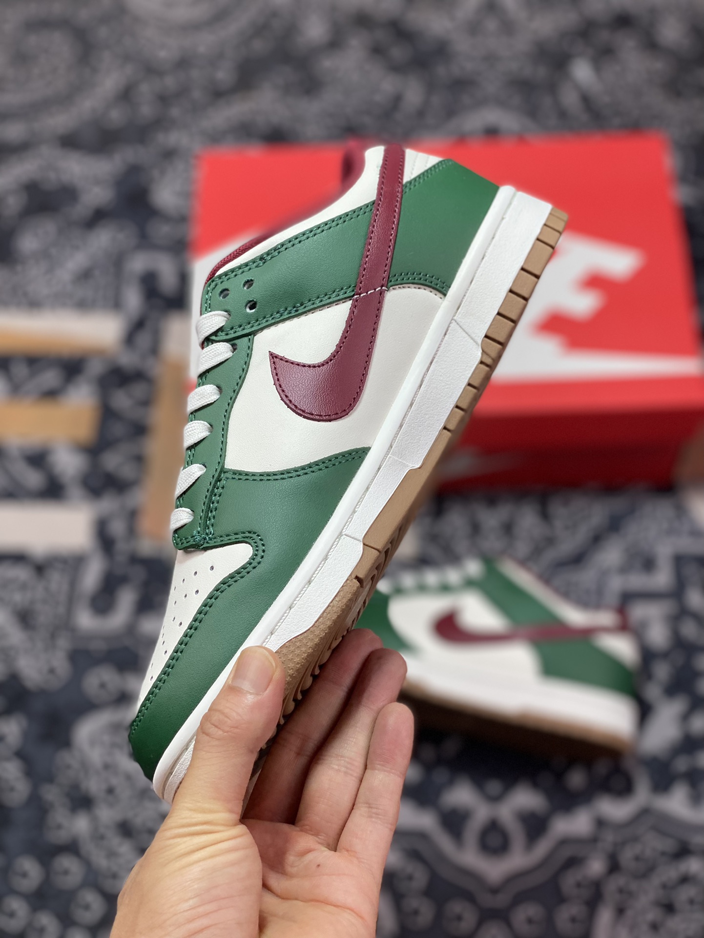 200 原厂级别 Nike Dunk Low ”Gorge Green” 白绿红 FB7160-161