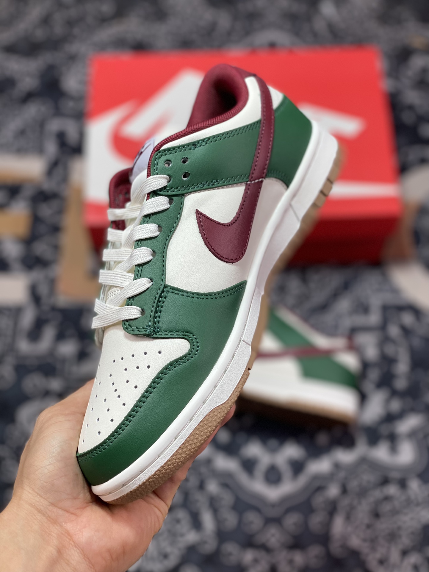 200 原厂级别 Nike Dunk Low ”Gorge Green” 白绿红 FB7160-161