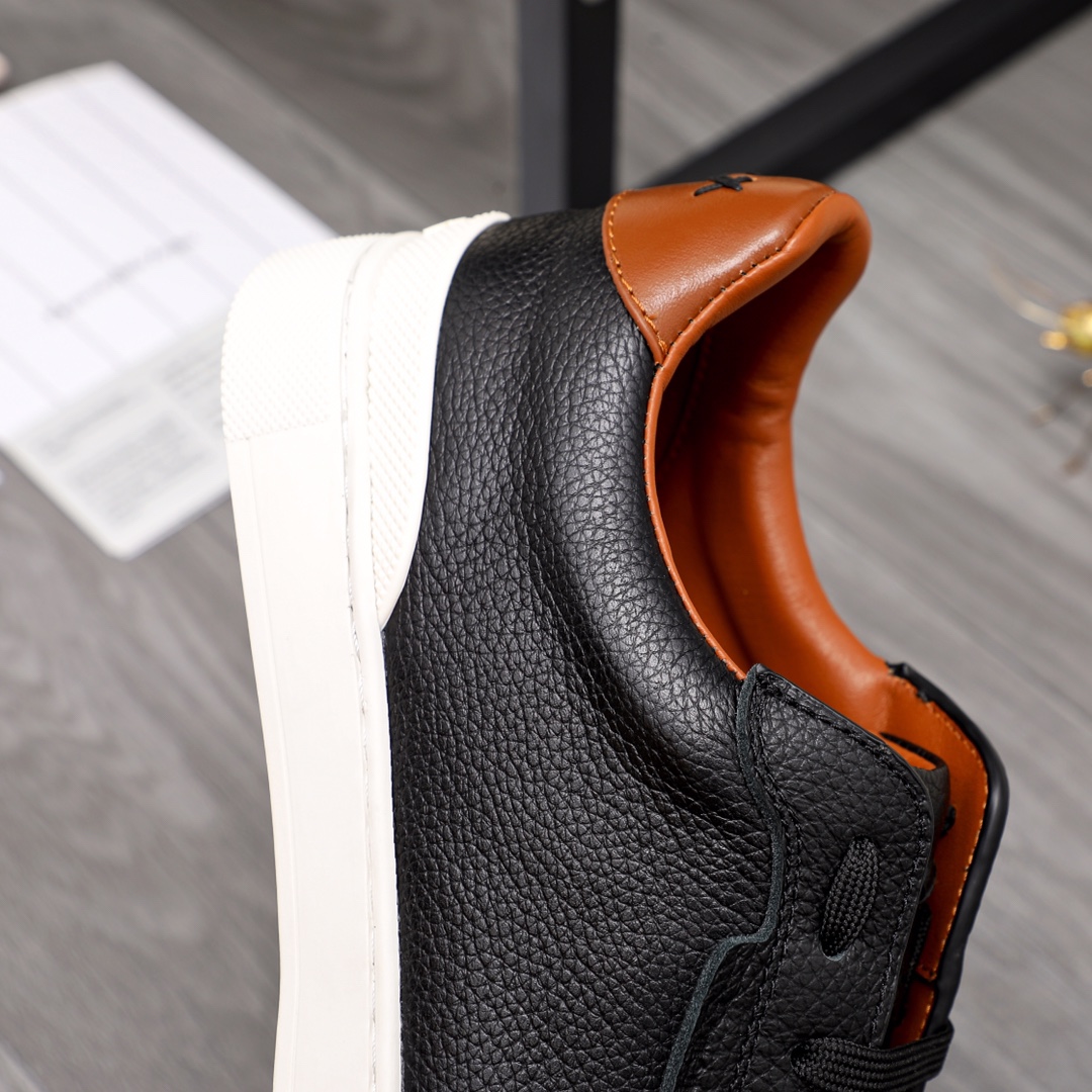 P280Marca: Mocasines Ermenegildo Zegna "Ermenegildo Zegna "Marca: Talla: 38-44Material: Parte superi