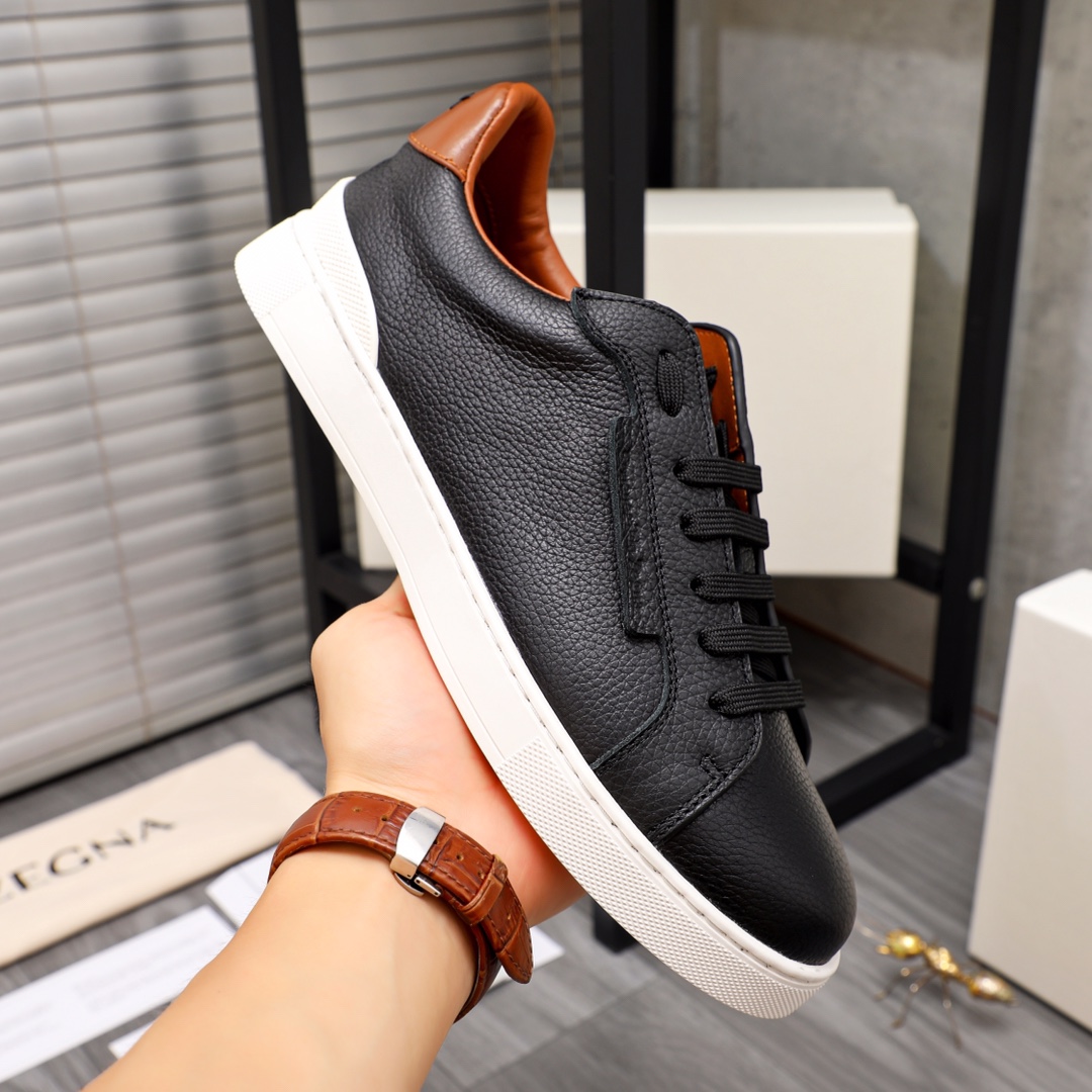 P280Marca: Mocasines Ermenegildo Zegna "Ermenegildo Zegna "Marca: Talla: 38-44Material: Parte superi