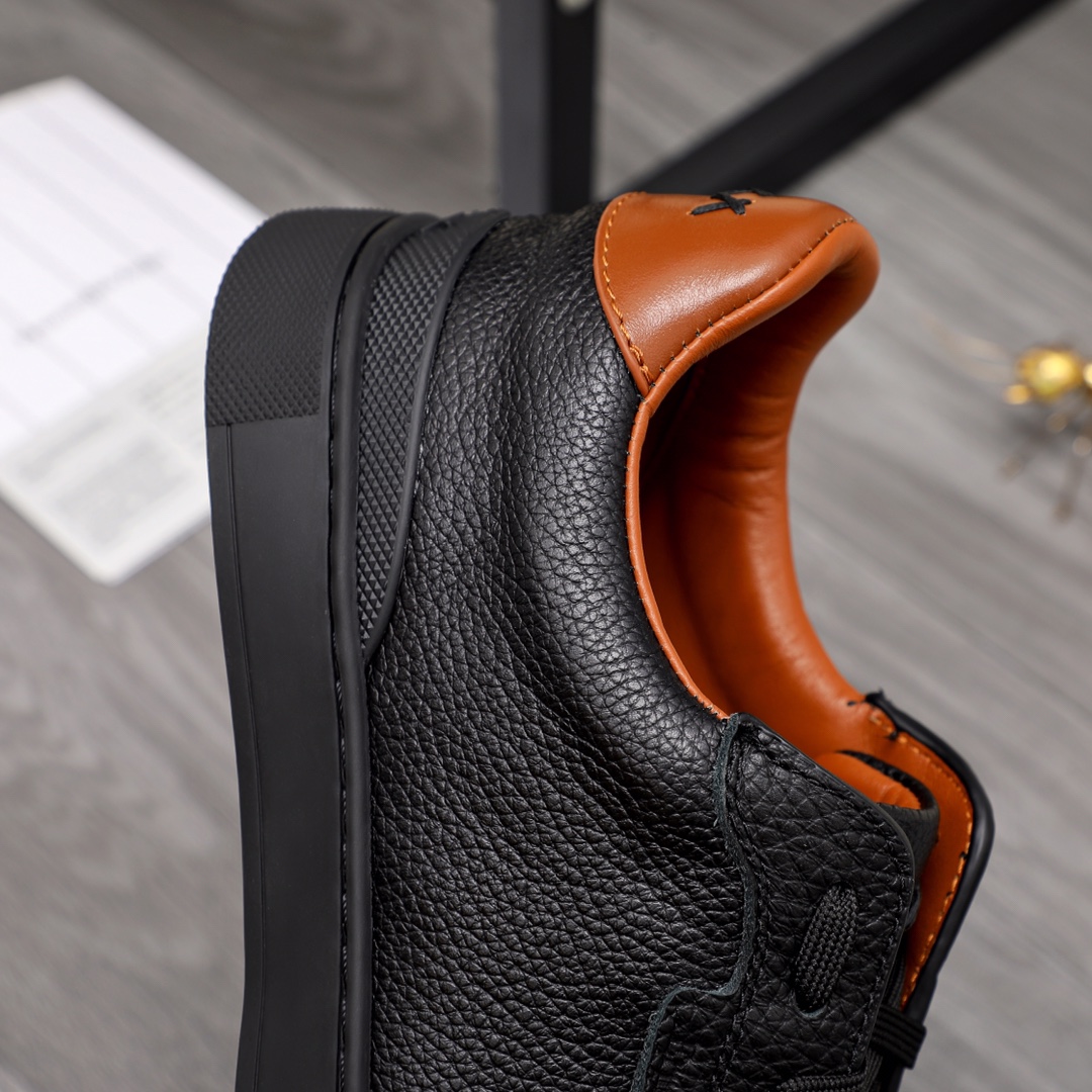 P280Marca: Mocasines Ermenegildo Zegna "Ermenegildo Zegna "Marca: Talla: 38-44Material: Parte superi