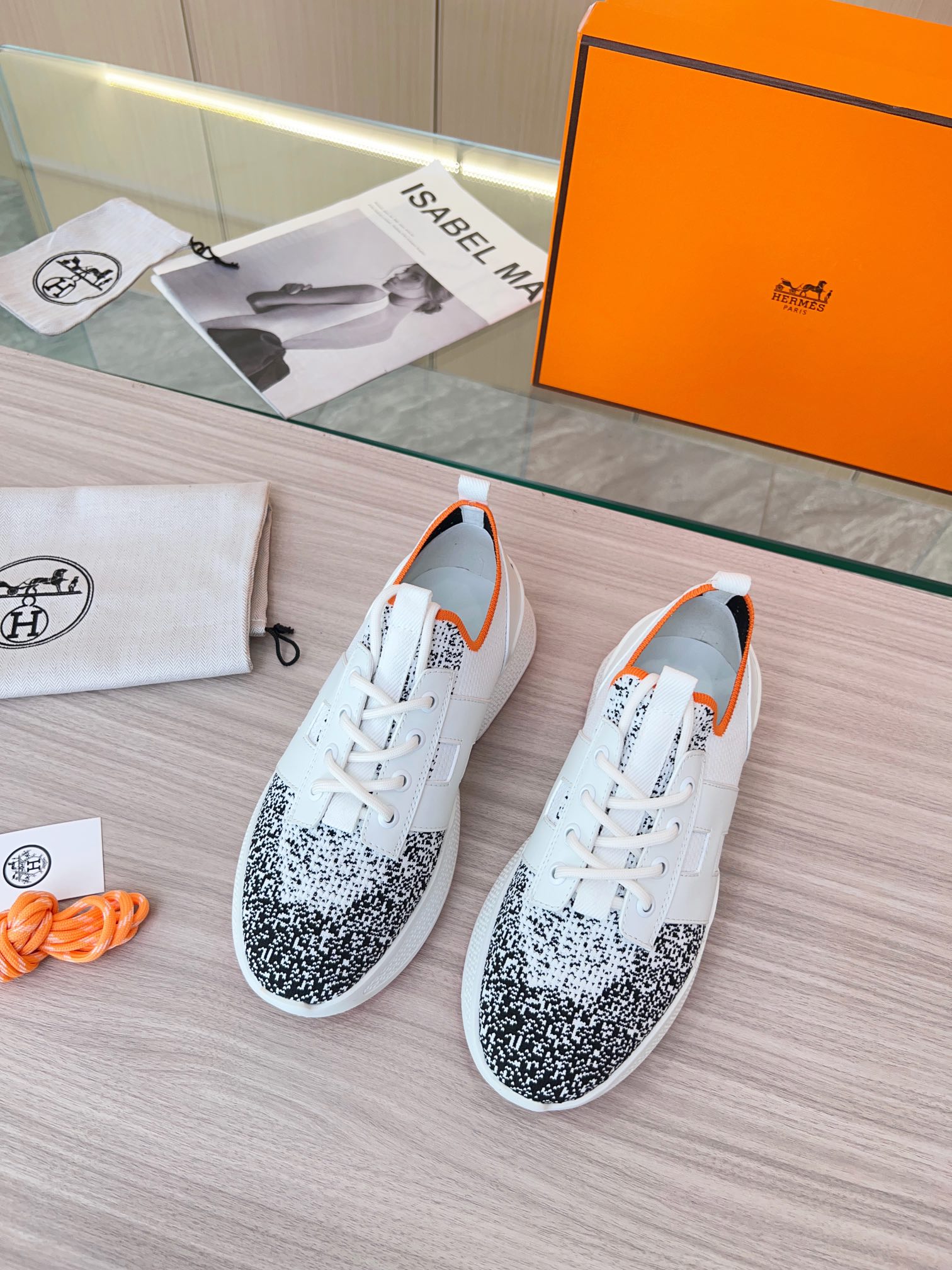 Diseñador de réplica práctico y versátil
 Hermes Zapatos Zapatillas deportivas Empalme Universal para hombres mujeres Mujeres Hombres Piel vaca Cuero Tpu Colección otoño