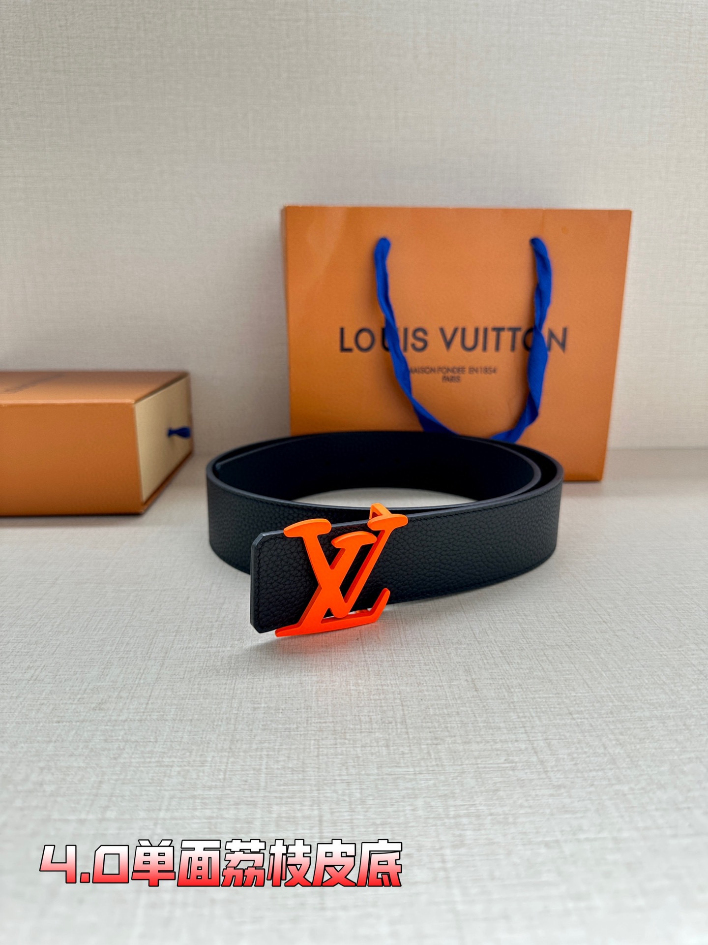 本款DamierLV40毫米双面腰带