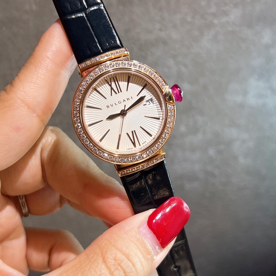 Bvlgari Lvcea rose gold case, diamond bezel, white dial, black leather strap 33mm Women's Automatic