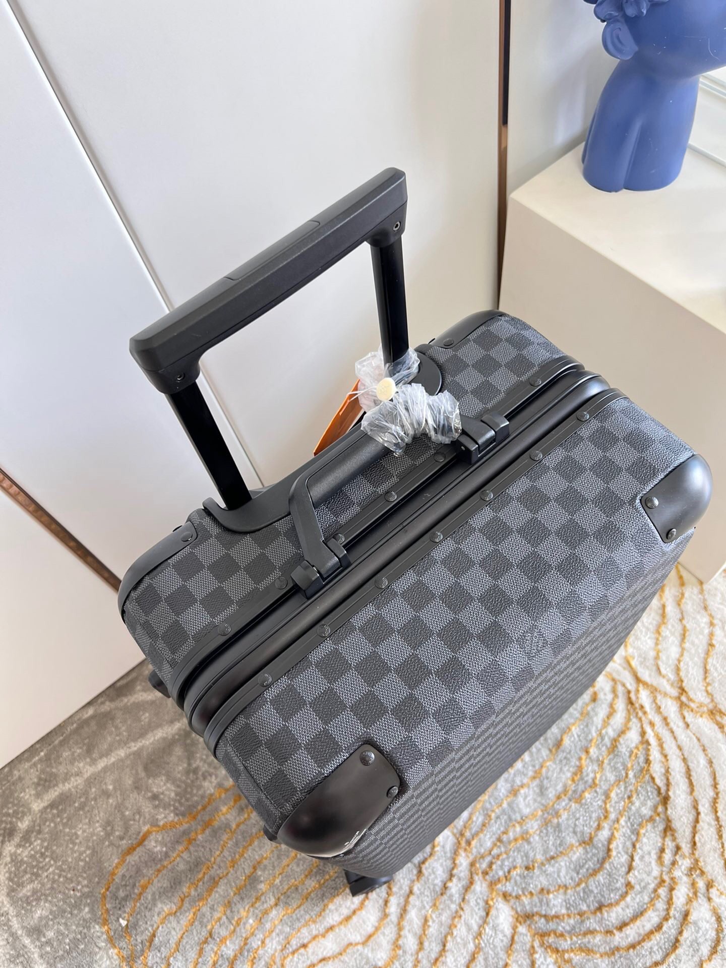 Louis Vuitton Horizon Damier Graphite Standard travel