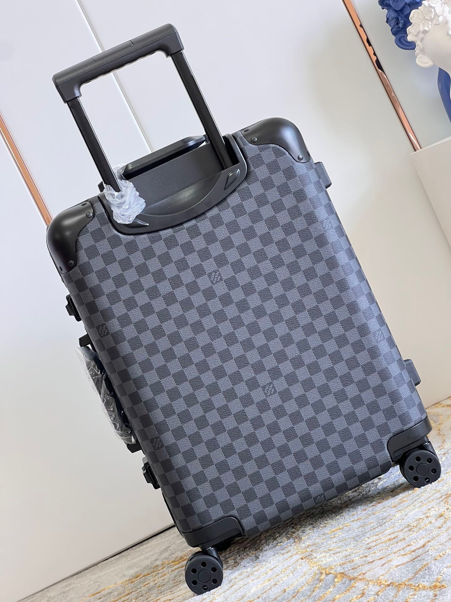 Louis Vuitton Horizon Damier Graphite Standard travel