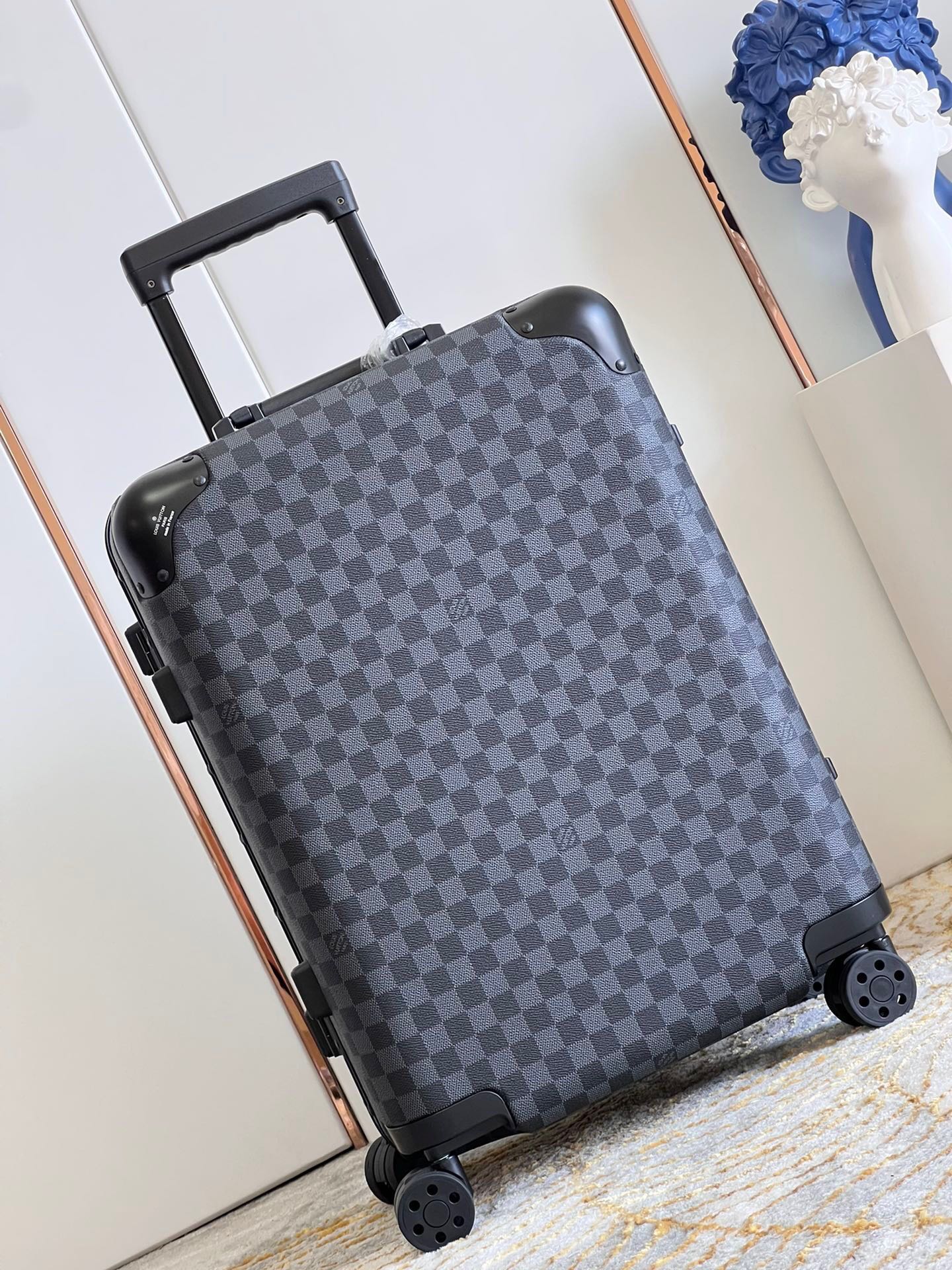 Louis Vuitton Horizon Damier Graphite Standard travel